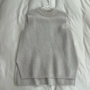 H&M sleeveless sweater